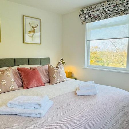 3 Bed Spa Cottage Southwater Esterno foto